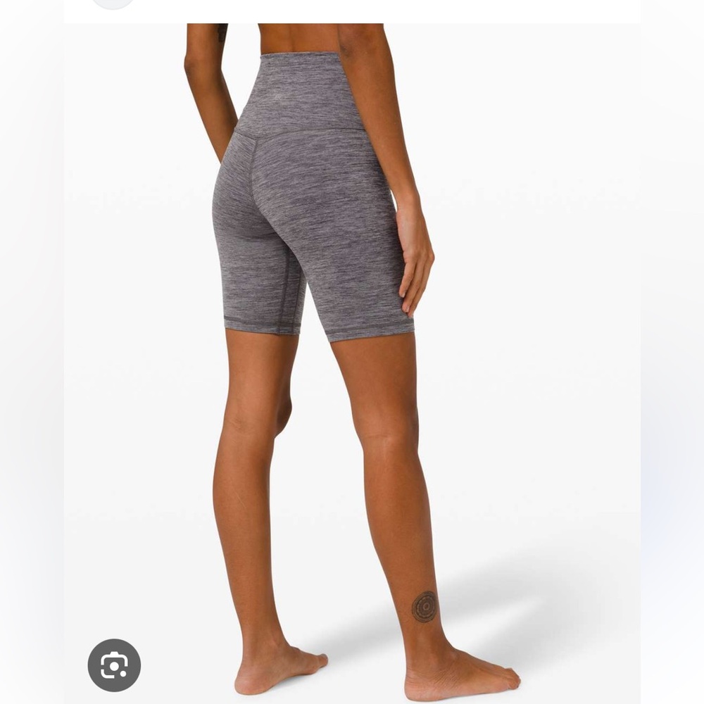 Lululemon Heather Green Align 8 inch Shorts Sz 10